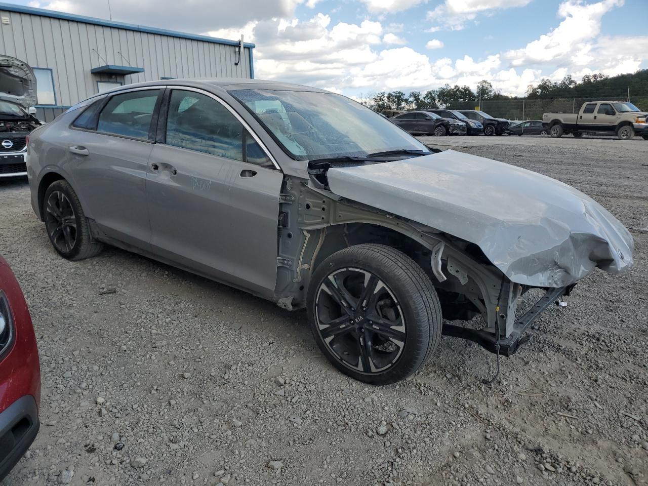 2021 KIA K5