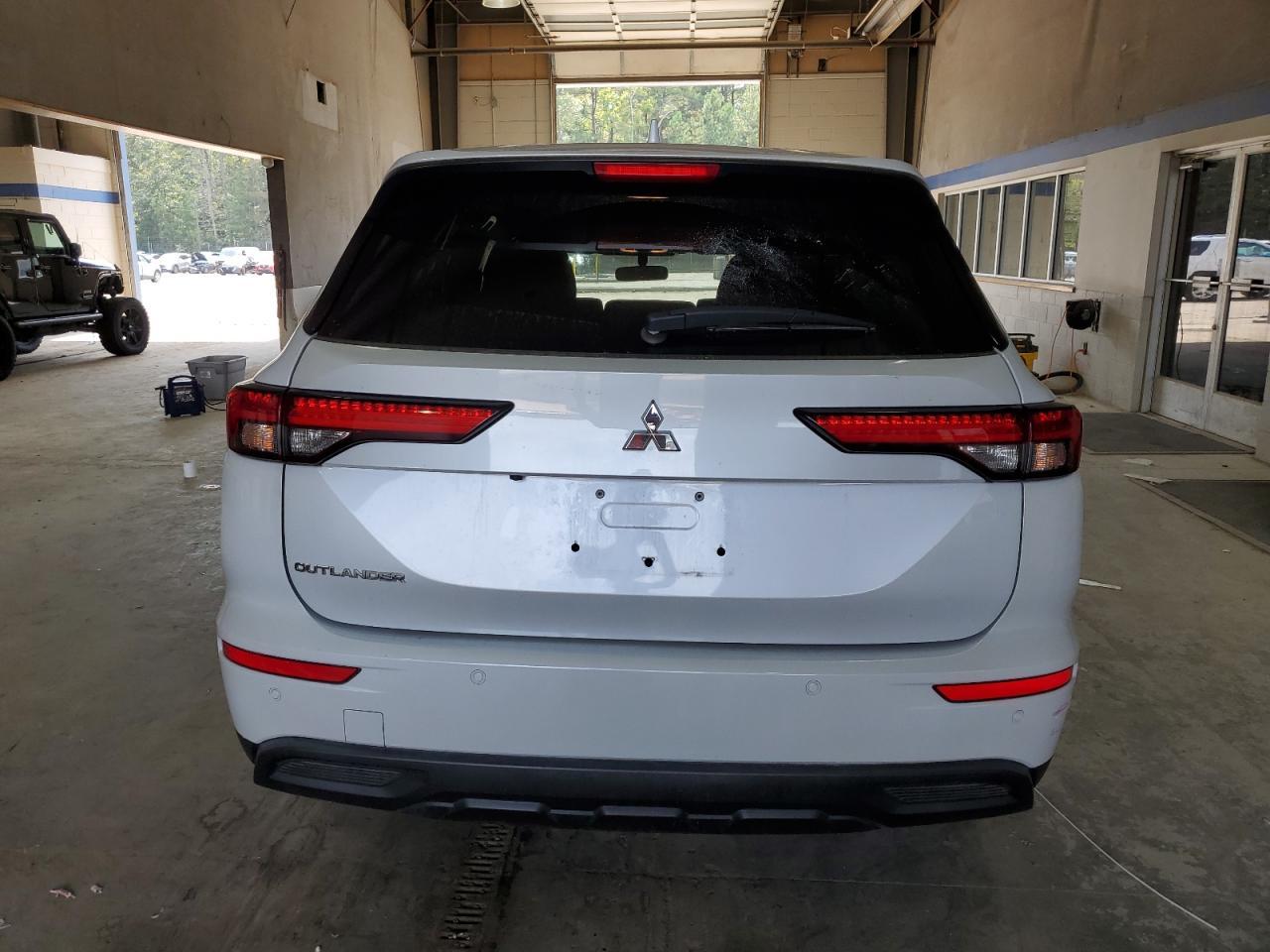 2023 MITSUBISHI outlander