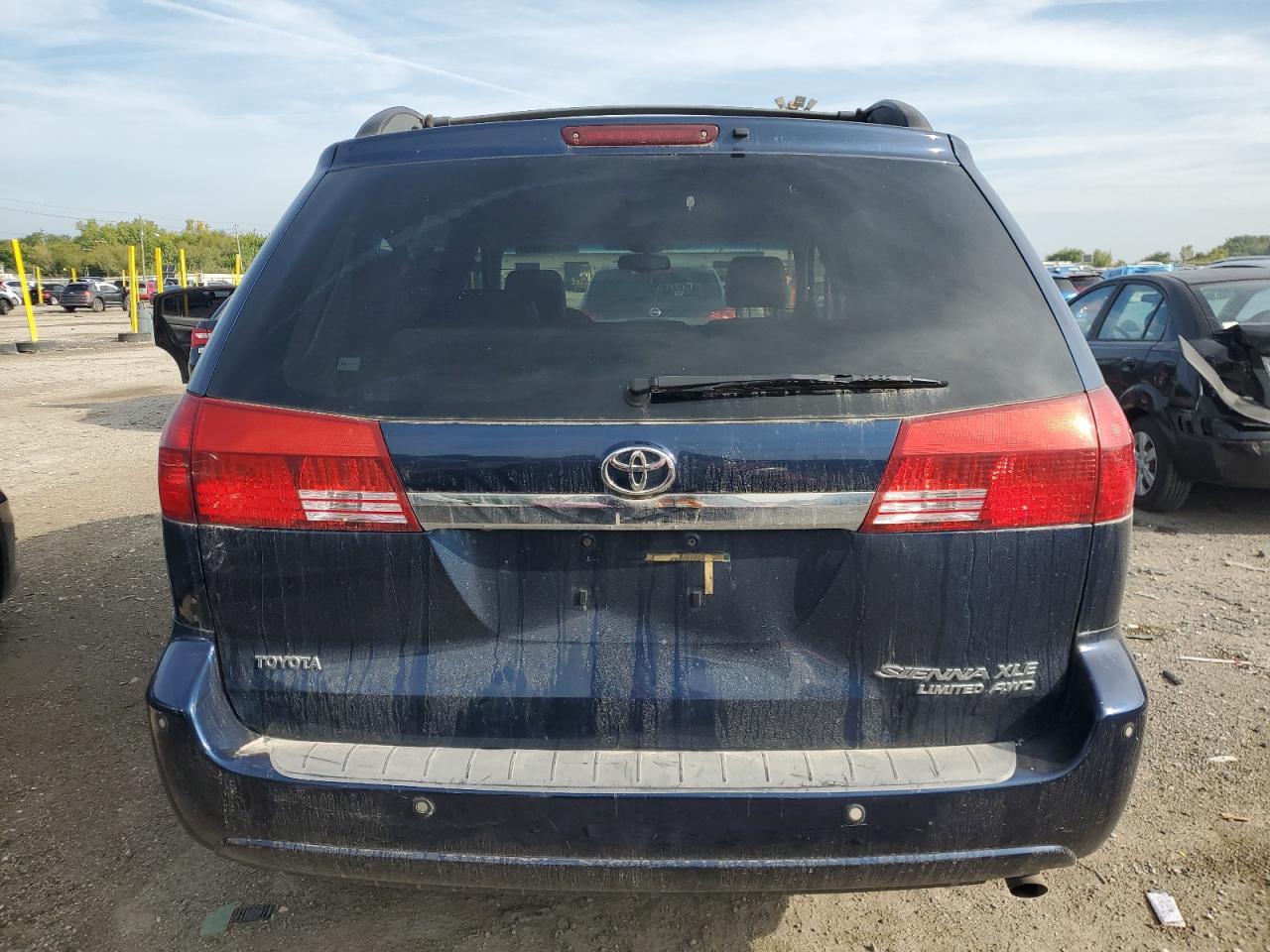 2005 TOYOTA SIENNA