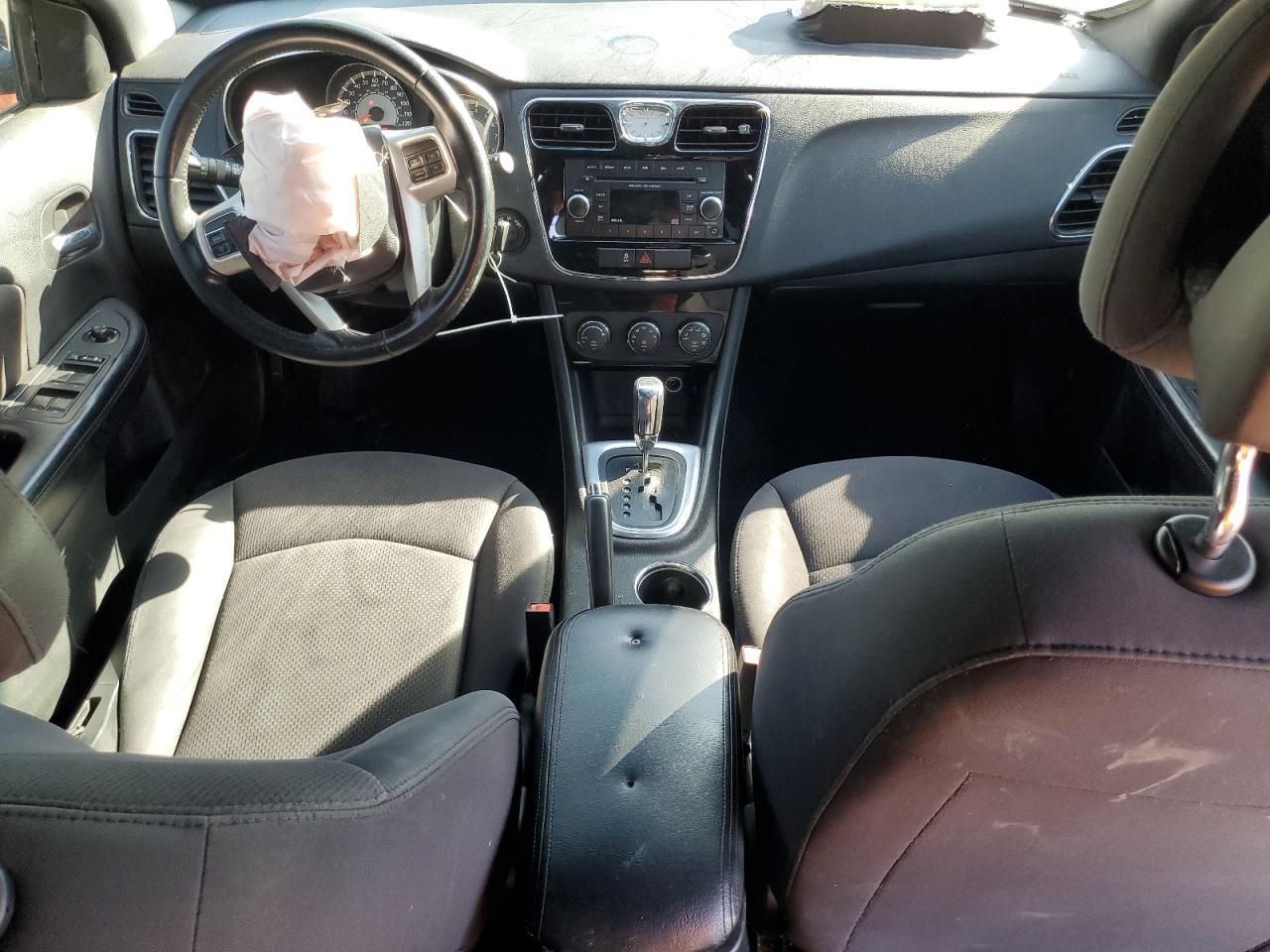 2014 CHRYSLER 200