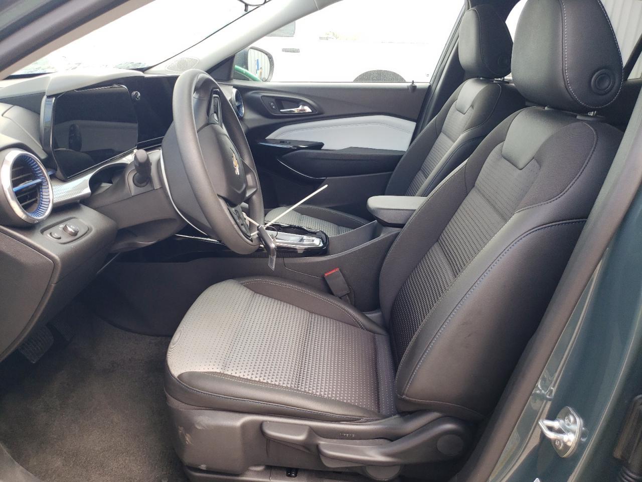 2025 CHEVROLET TRAX