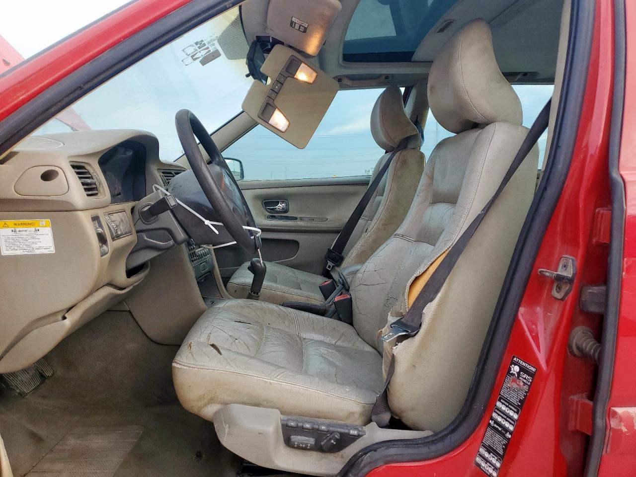 1999 VOLVO S70