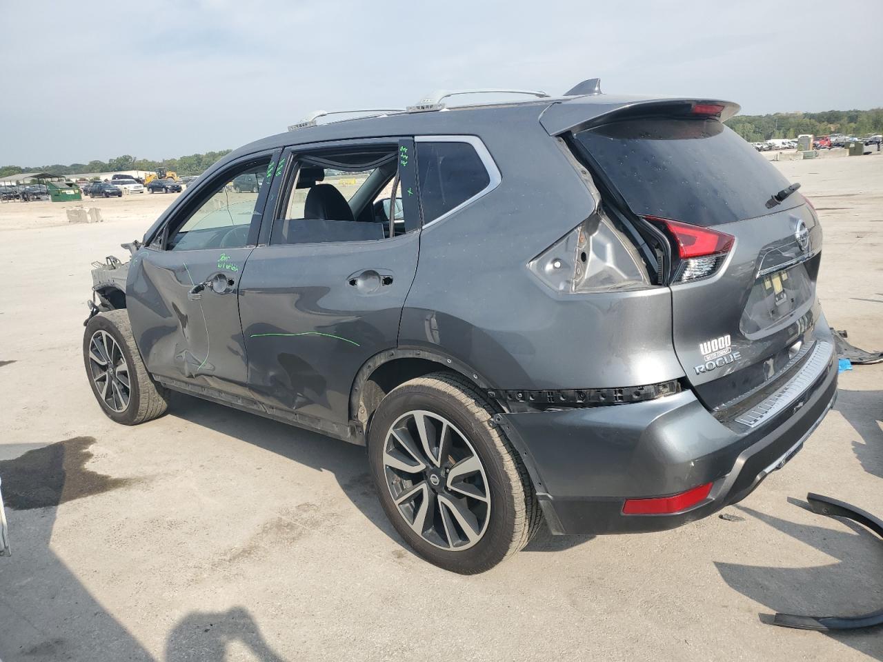 2018 NISSAN ROGUE