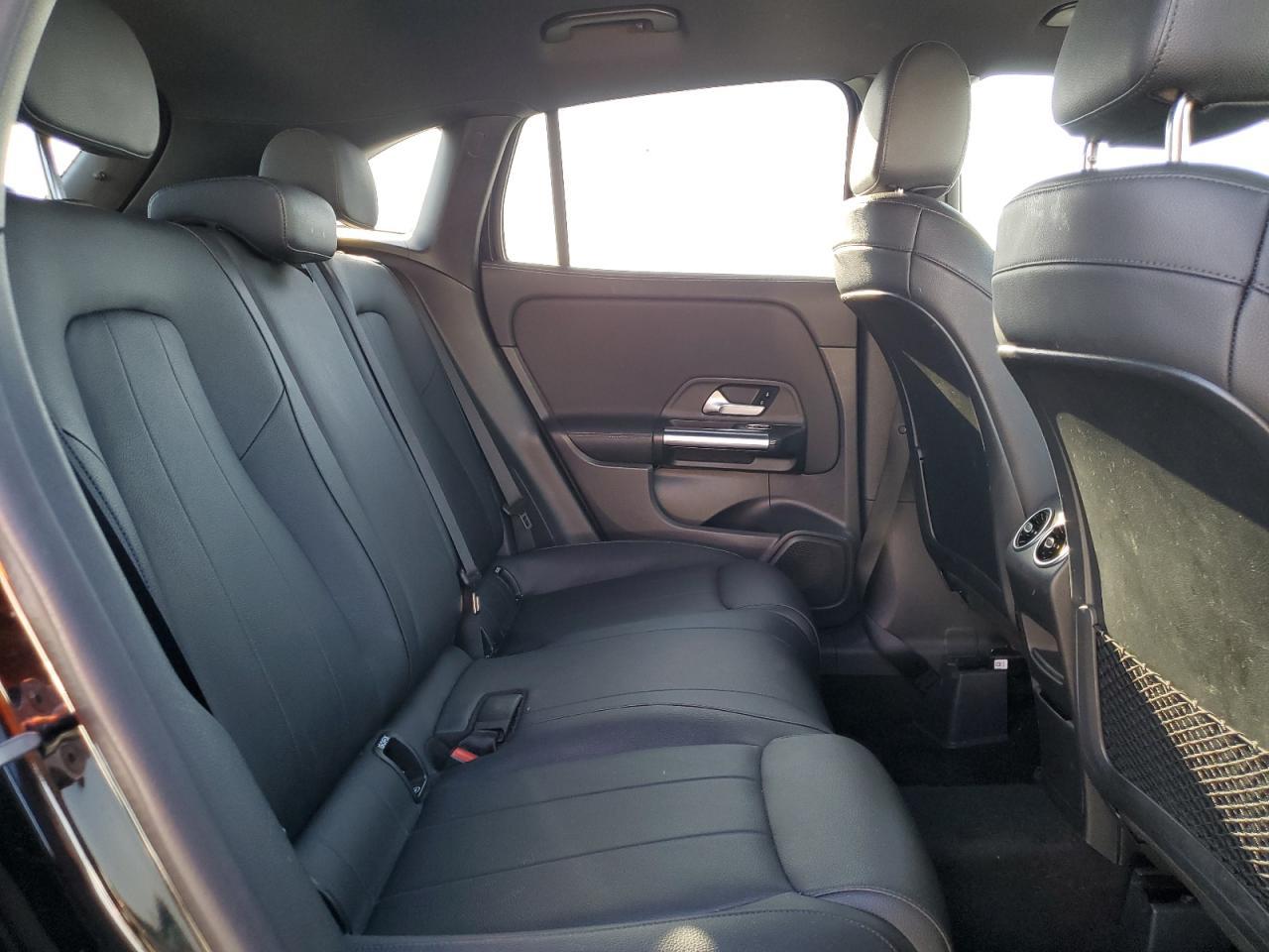 2021 MERCEDES-BENZ GLA-Class