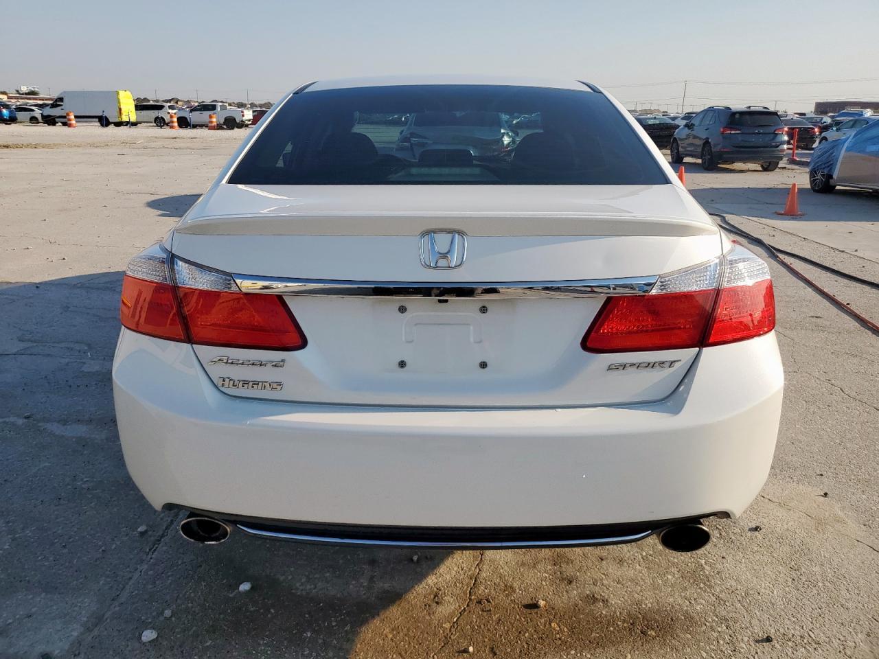 2015 HONDA ACCORD