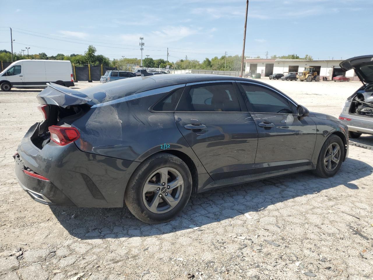 2022 KIA K5