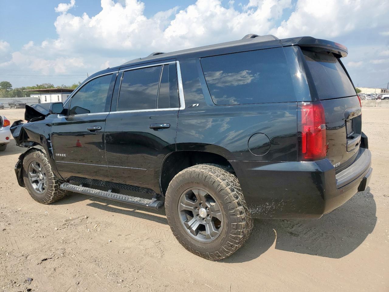 2017 CHEVROLET Tahoe