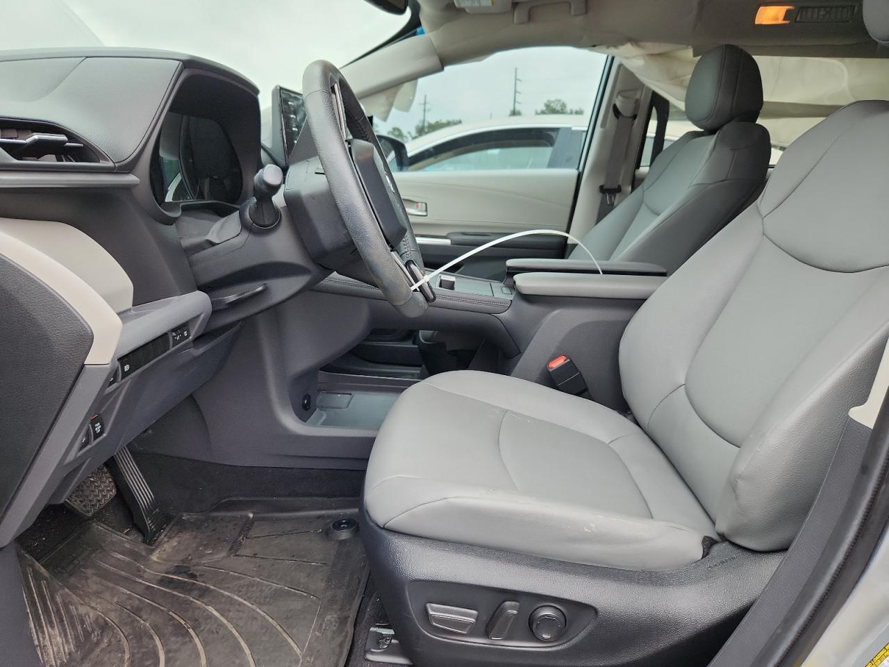 2024 TOYOTA SIENNA