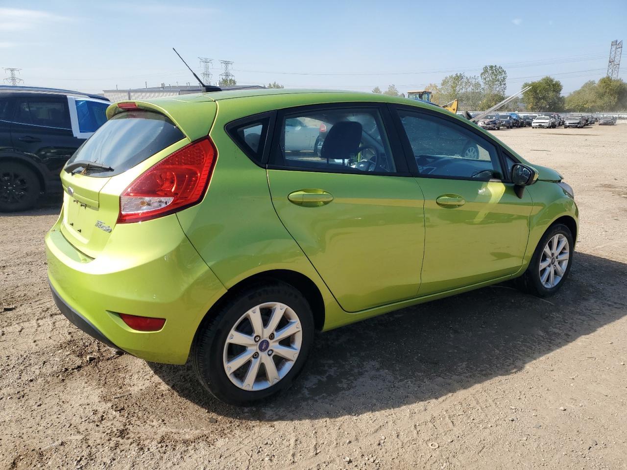 2011 FORD Fiesta