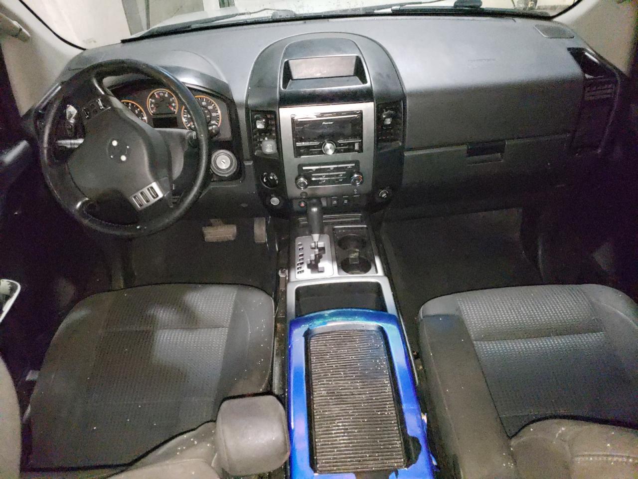 2010 NISSAN Titan