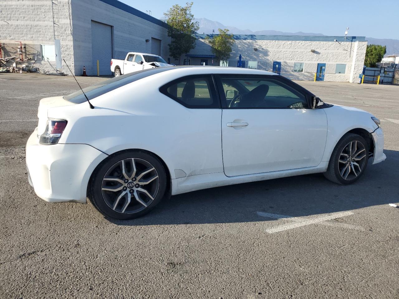 2014 TOYOTA SCION