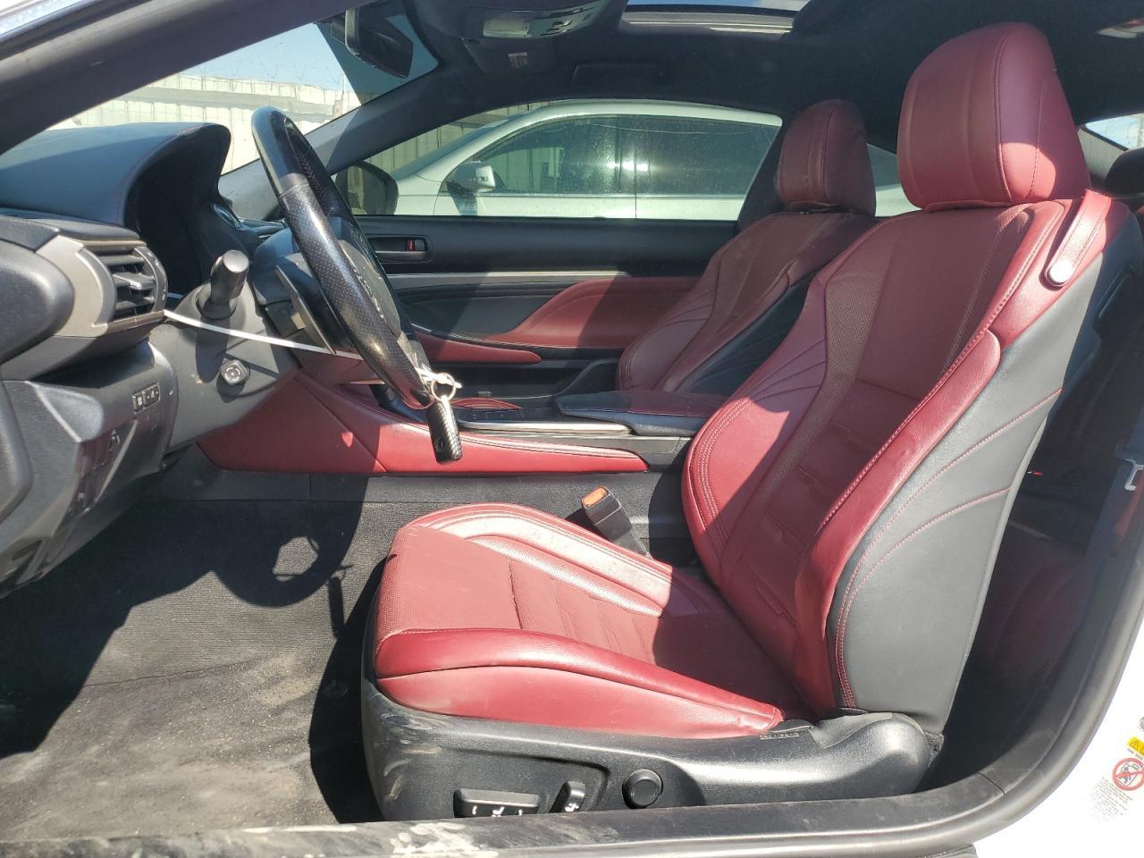 2017 LEXUS RC 200t