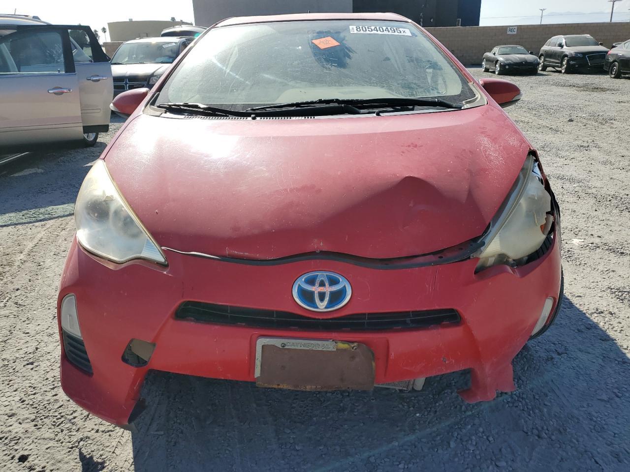 2014 TOYOTA Prius c
