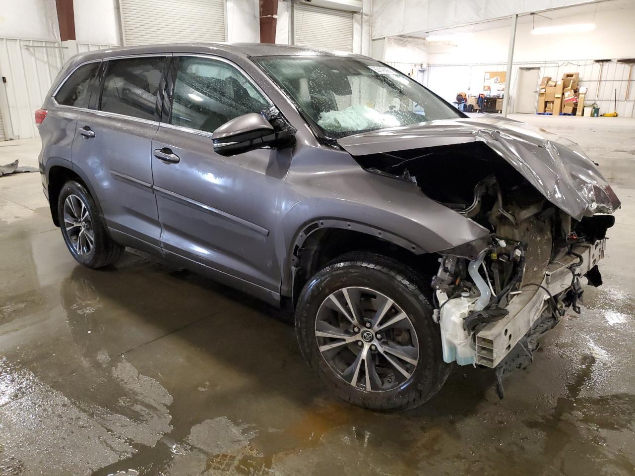 2018 TOYOTA HIGHLANDER