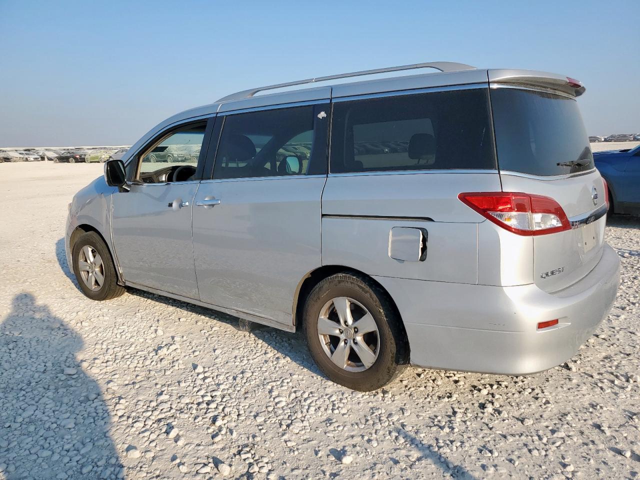 2017 NISSAN Quest