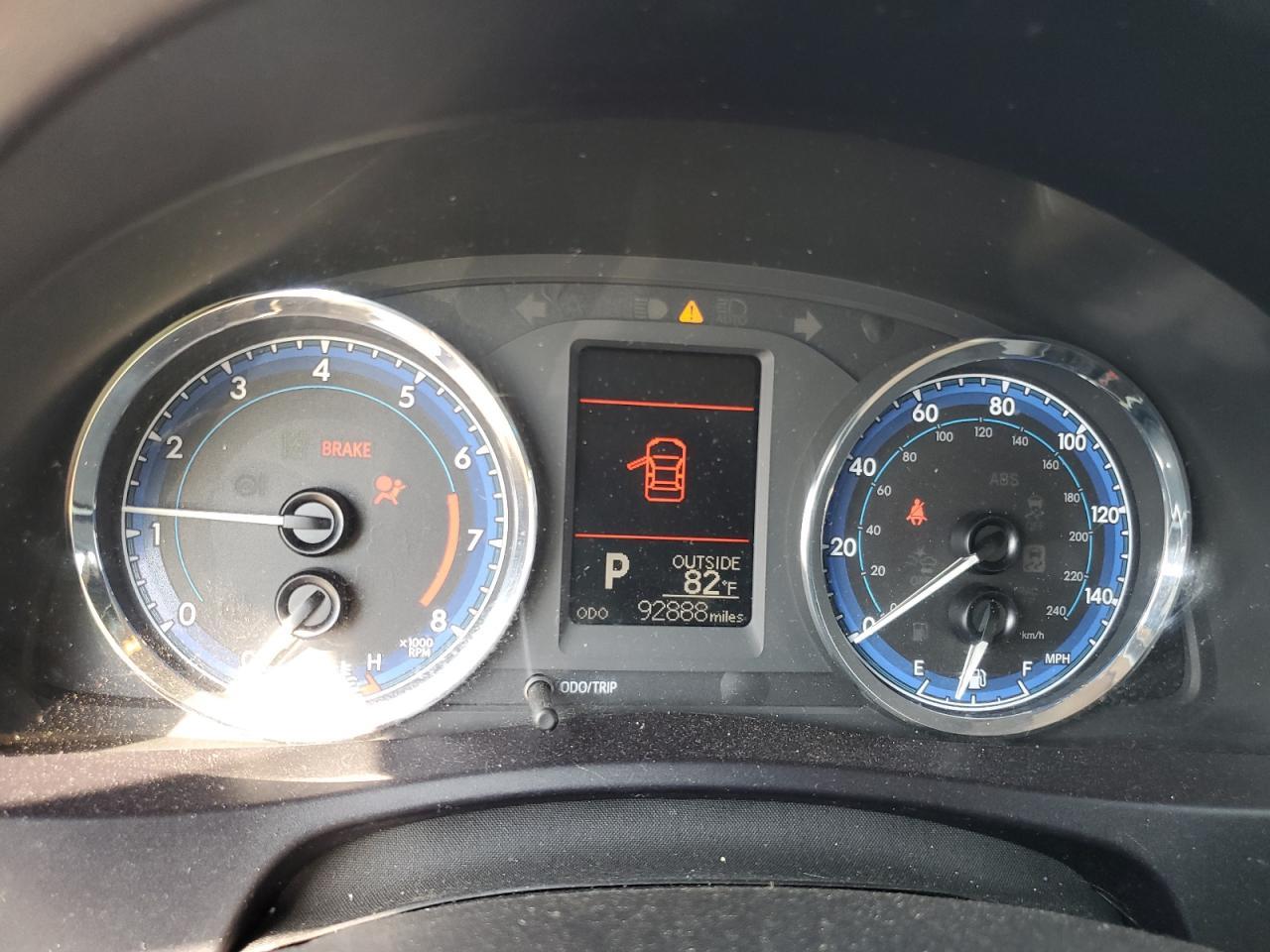2018 TOYOTA COROLLA