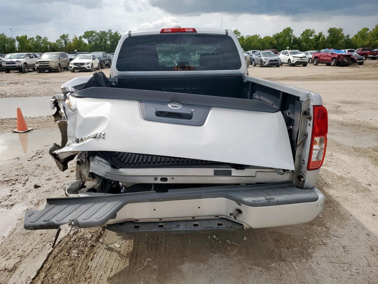 2017 NISSAN Frontier