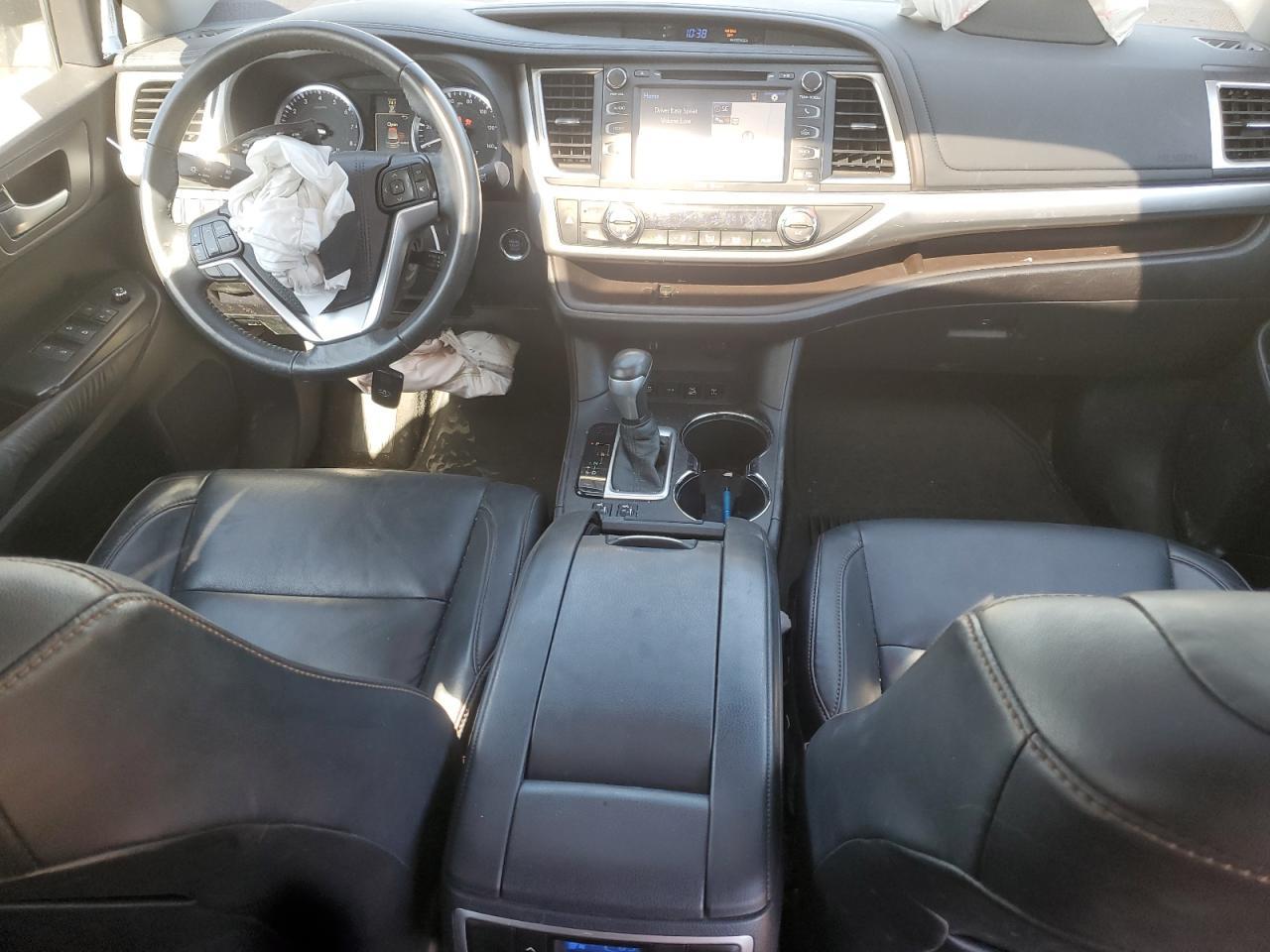 2015 TOYOTA HIGHLANDER