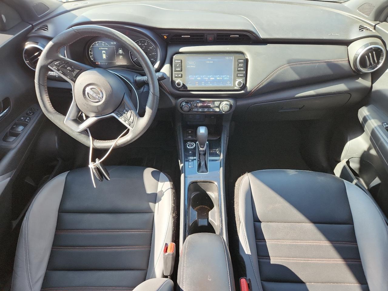 2023 NISSAN KICKS