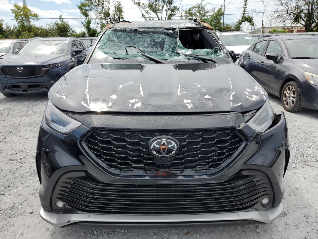 2021 TOYOTA HIGHLANDER