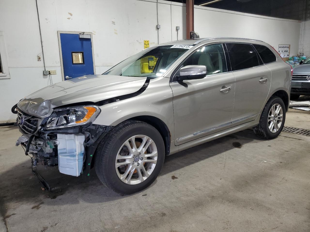 2015 VOLVO XC60
