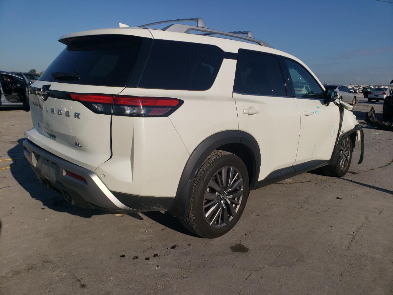 2024 NISSAN PATHFINDER