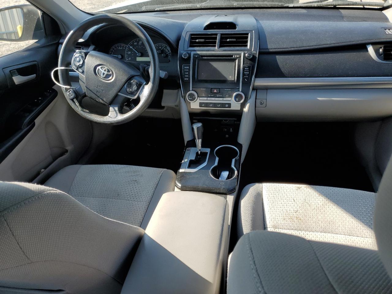2014 TOYOTA CAMRY