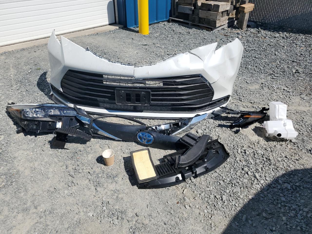 2025 TOYOTA SIENNA
