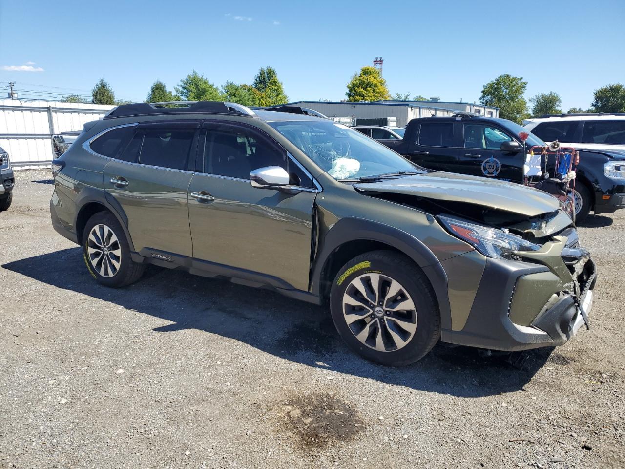 2023 SUBARU Outback
