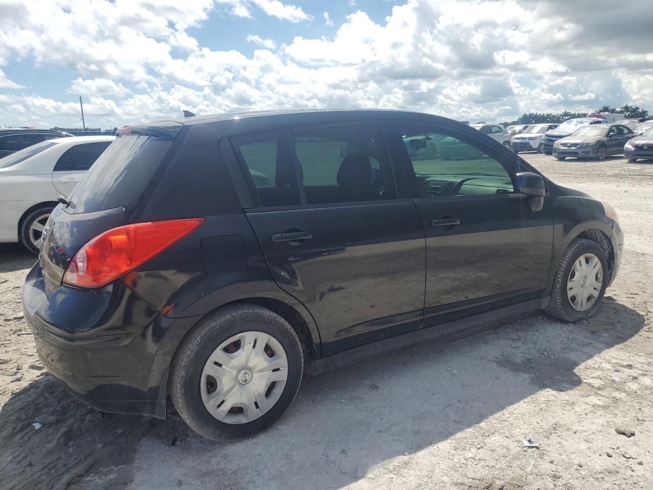 2012 NISSAN VERSA