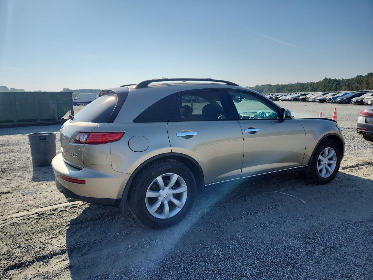 2005 INFINITI FX35