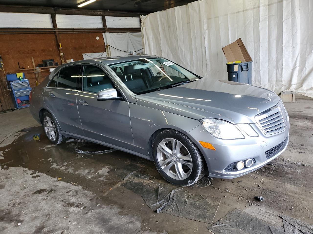2011 MERCEDES-BENZ E-Class