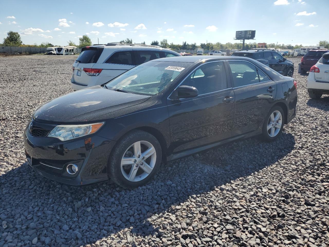 2014 TOYOTA CAMRY