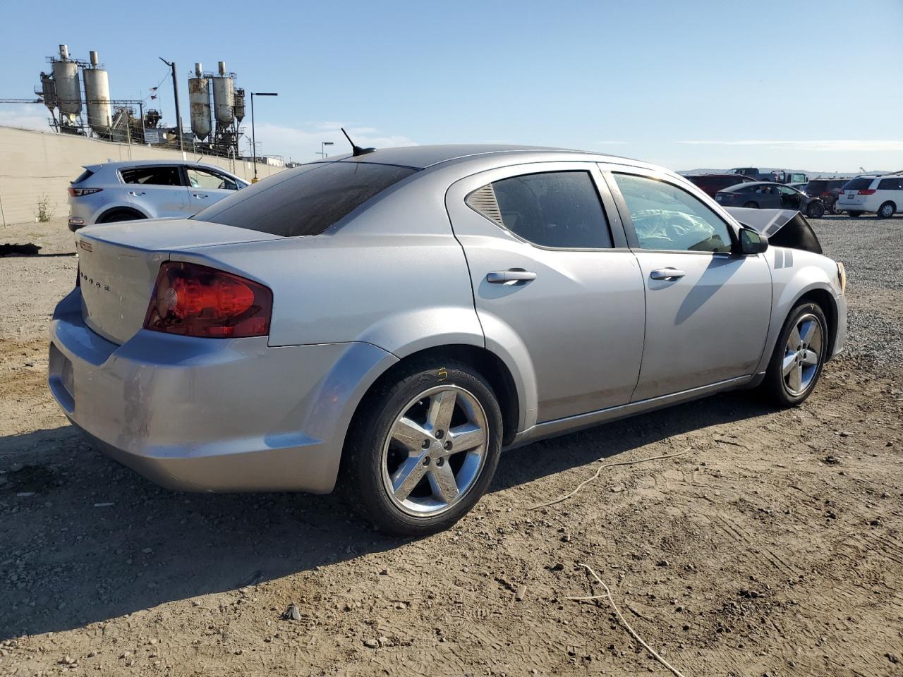 2013 DODGE Avenger