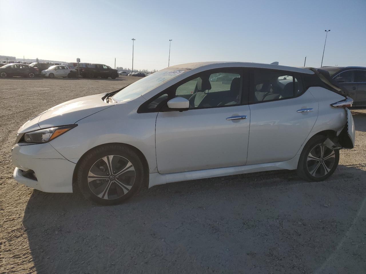 2021 NISSAN LEAF