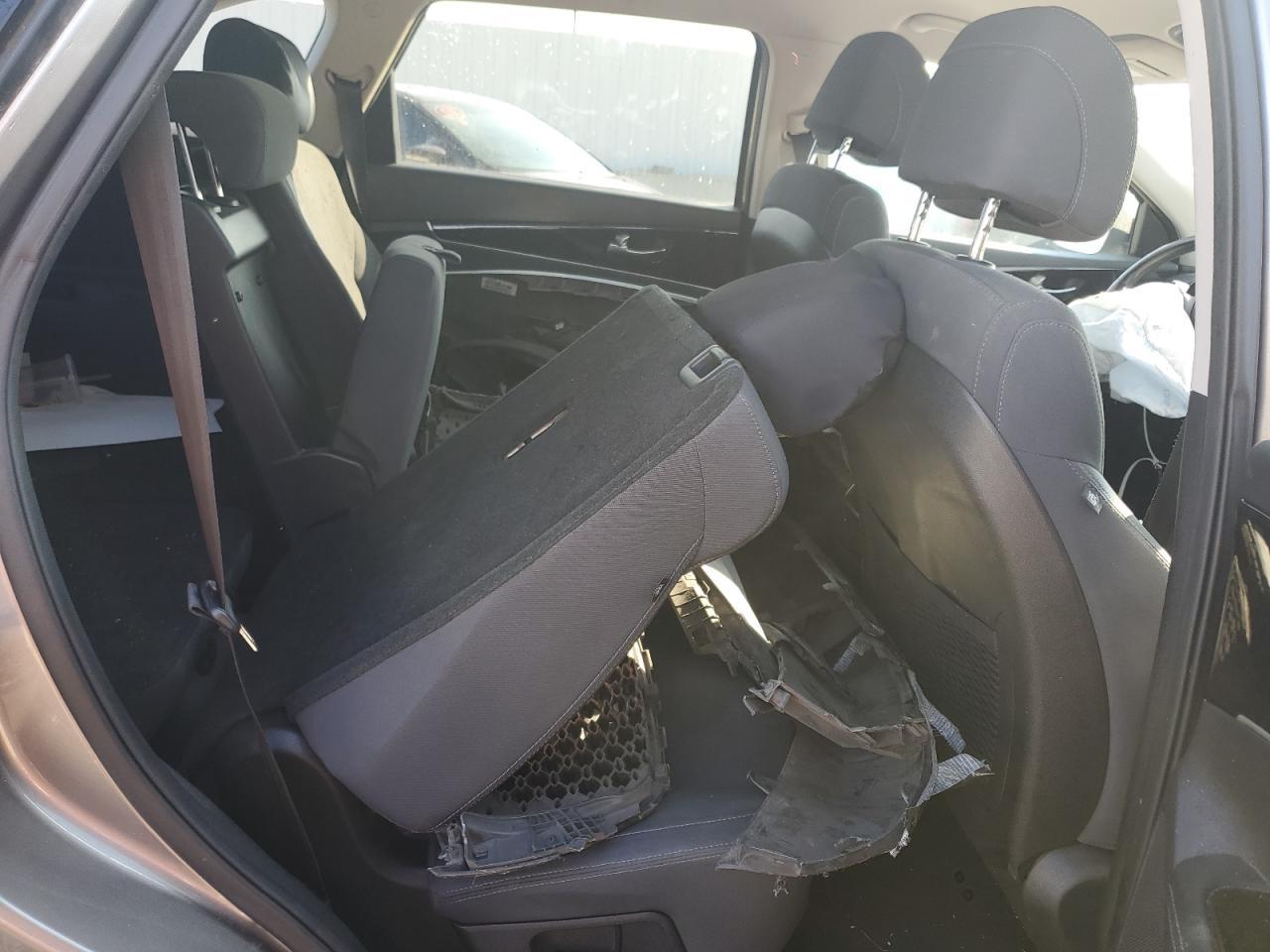 2017 KIA SORENTO