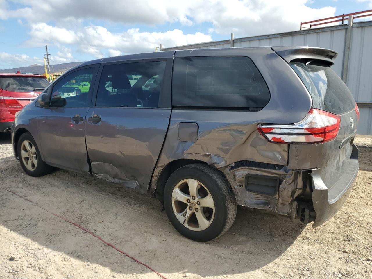 2015 TOYOTA SIENNA