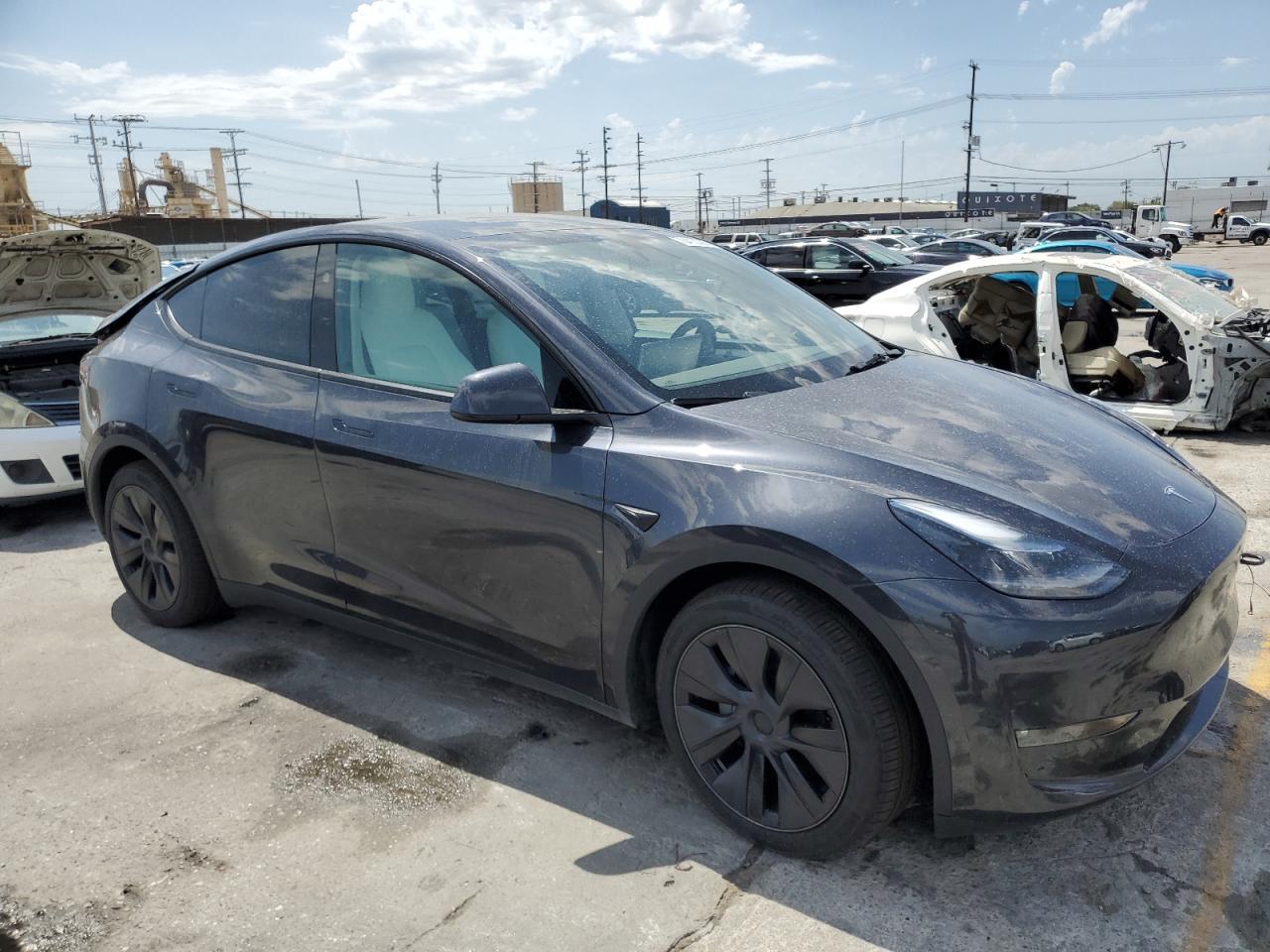 2025 TESLA MODEL Y