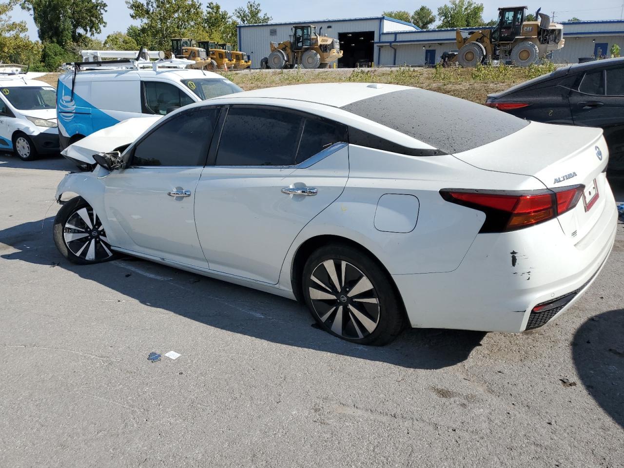 2022 NISSAN ALTIMA
