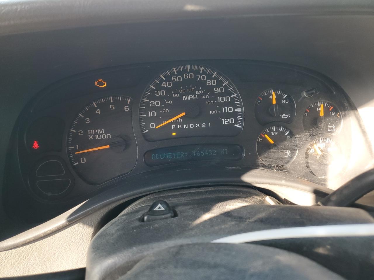 2004 CHEVROLET Tahoe