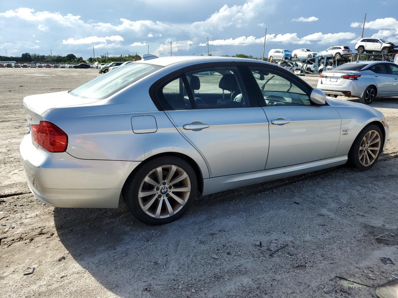 2011 BMW 3 SERIES