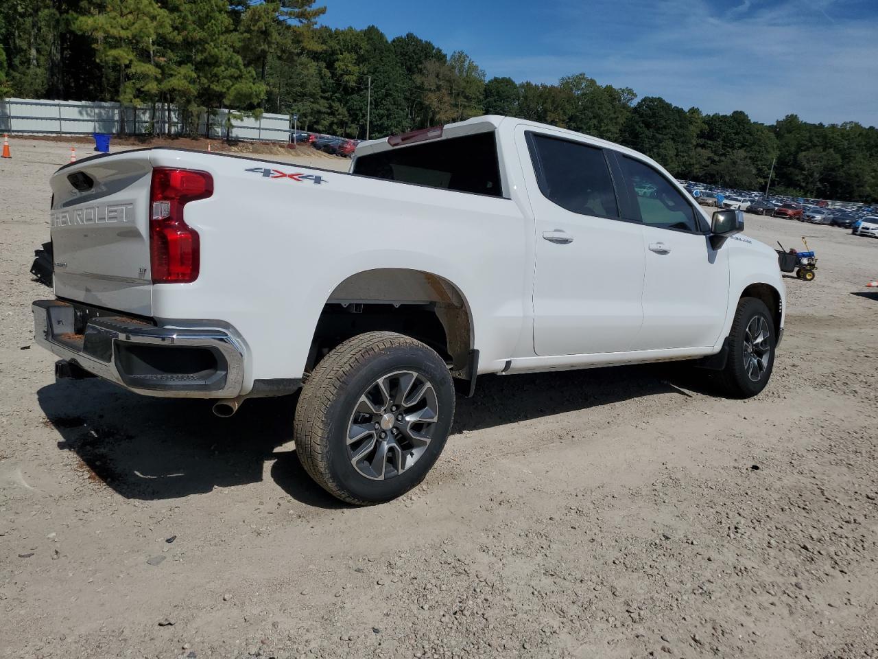 2025 CHEVROLET Silverado