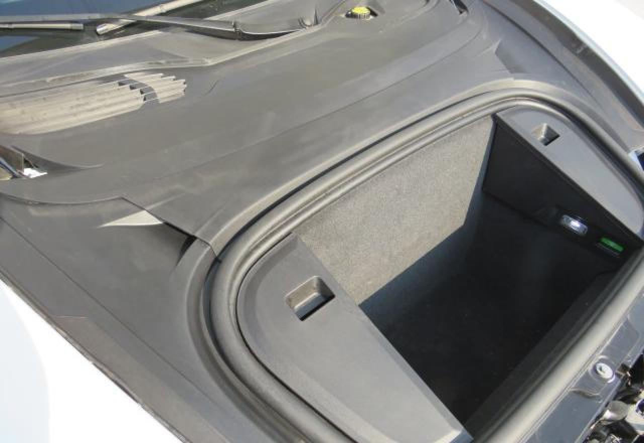 2022 PORSCHE Taycan