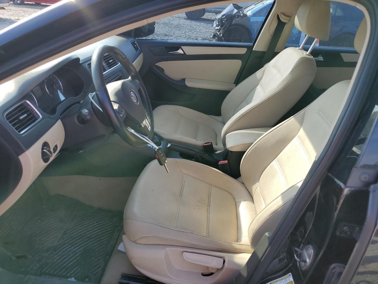 2012 VOLKSWAGEN JETTA