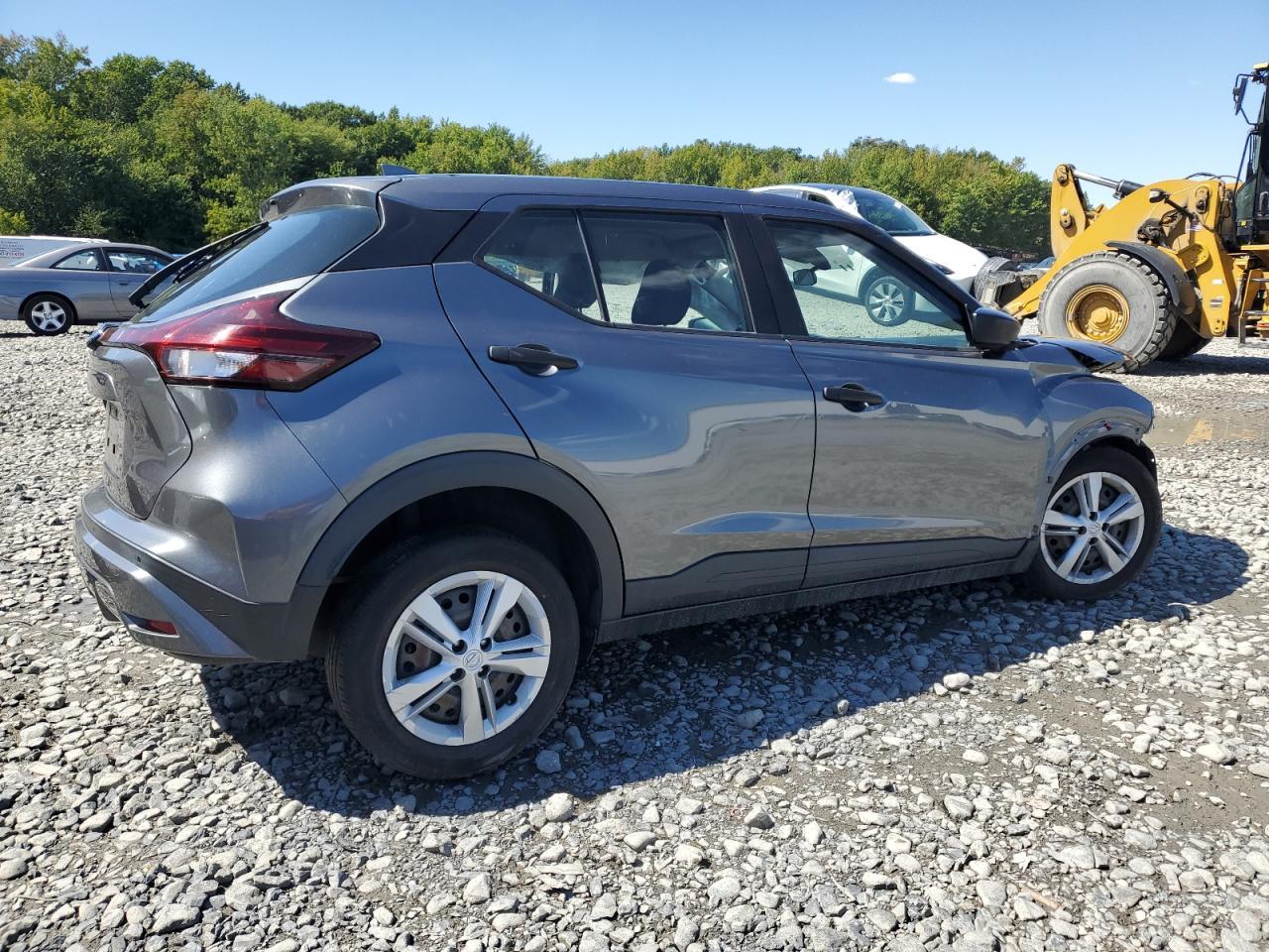 2021 NISSAN KICKS