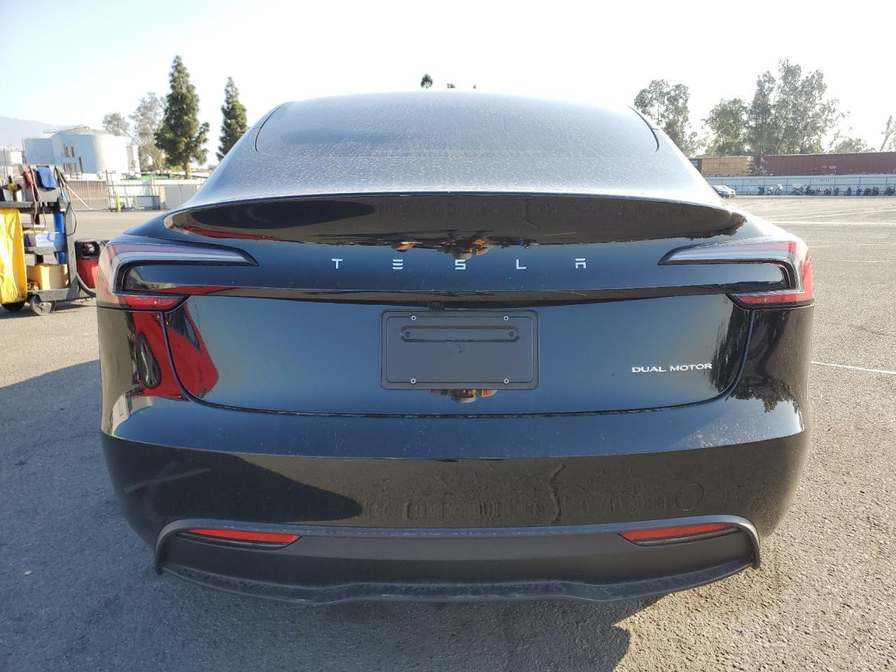 2025 TESLA MODEL 3