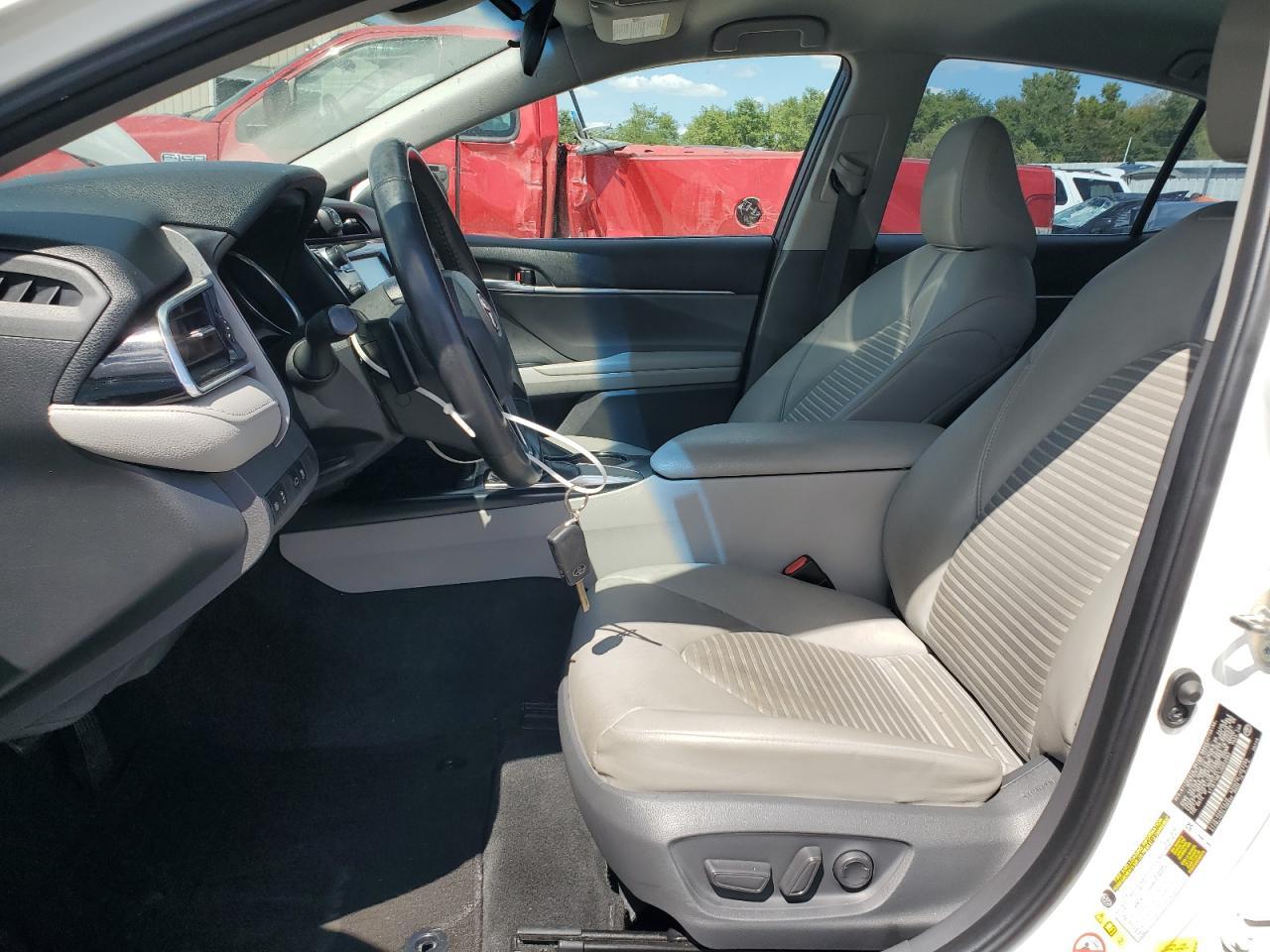 2018 TOYOTA CAMRY