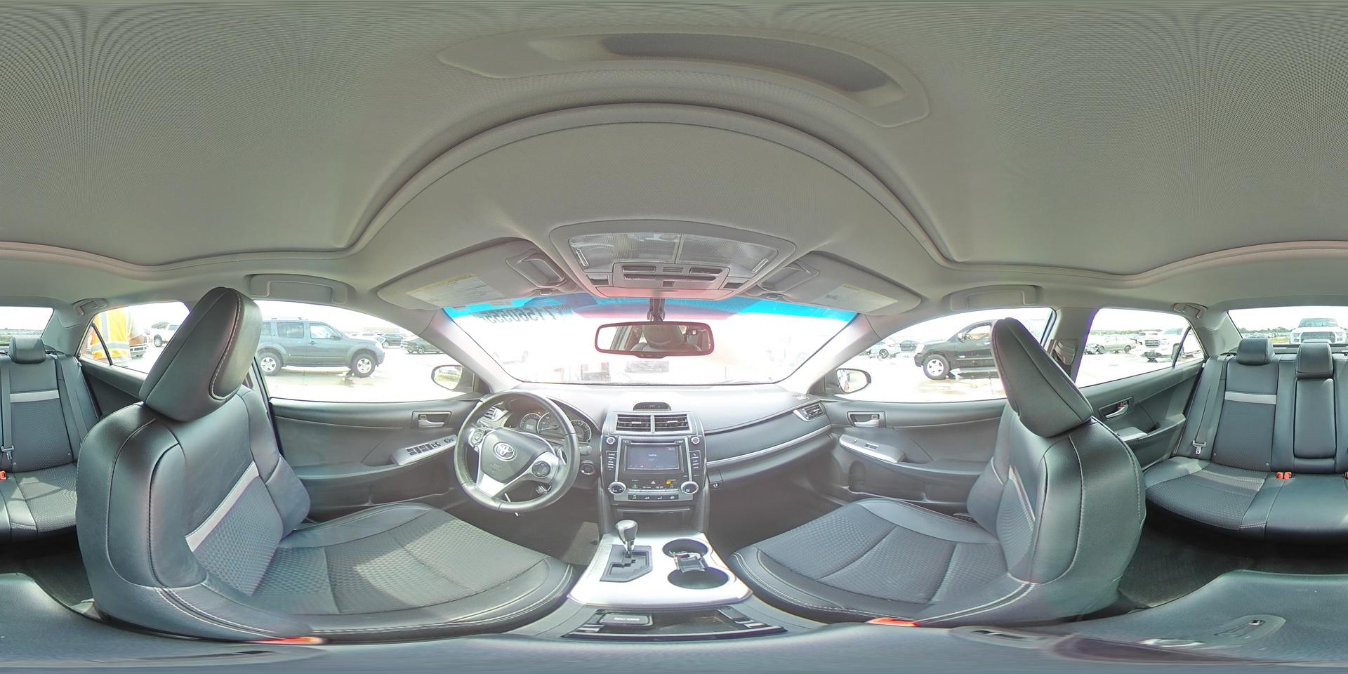 2014 TOYOTA CAMRY