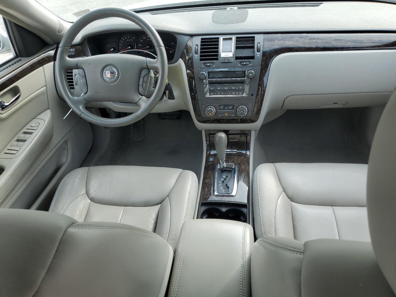 2009 CADILLAC DTS