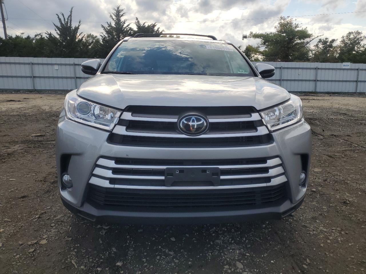 2019 TOYOTA HIGHLANDER
